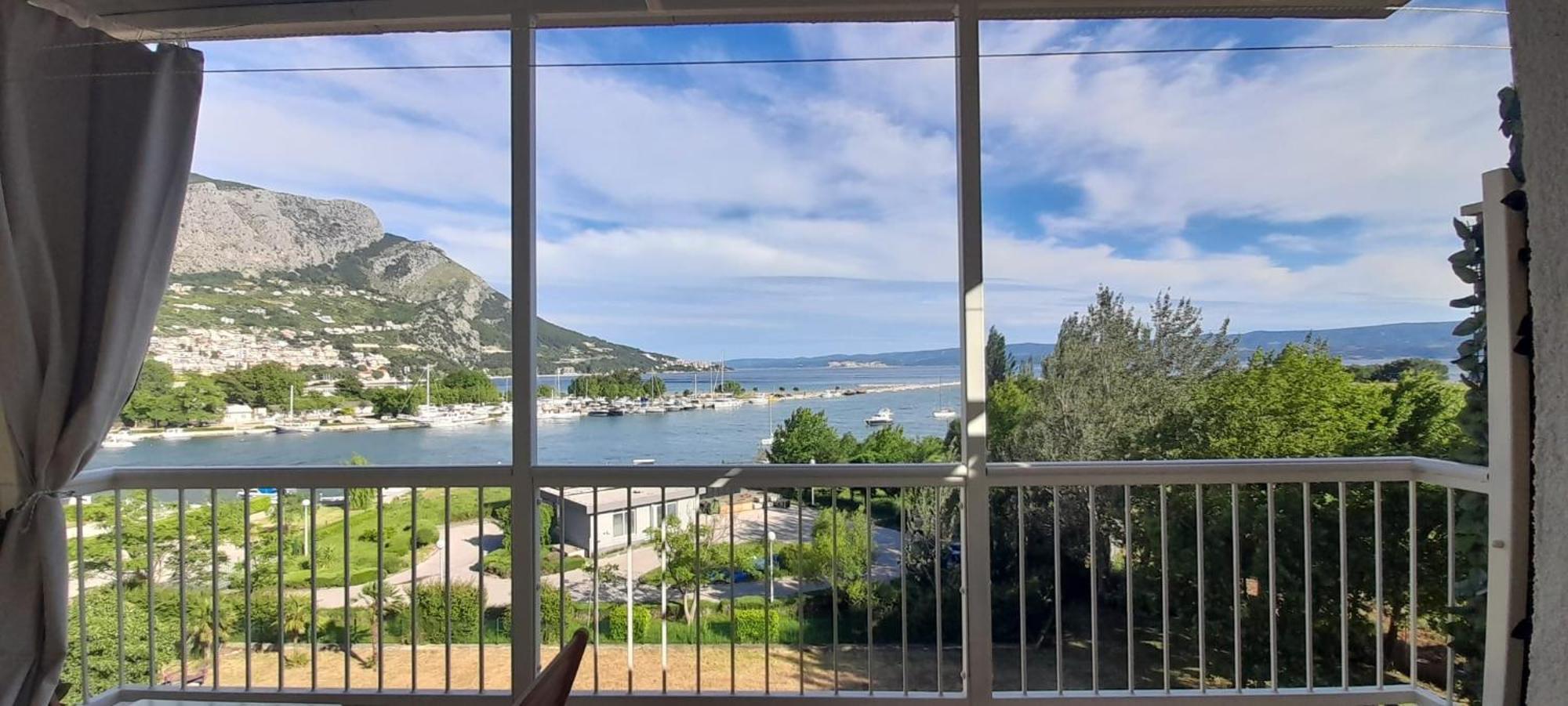 Apartment Sea View Mouth Cetina โอมิช ภายนอก รูปภาพ