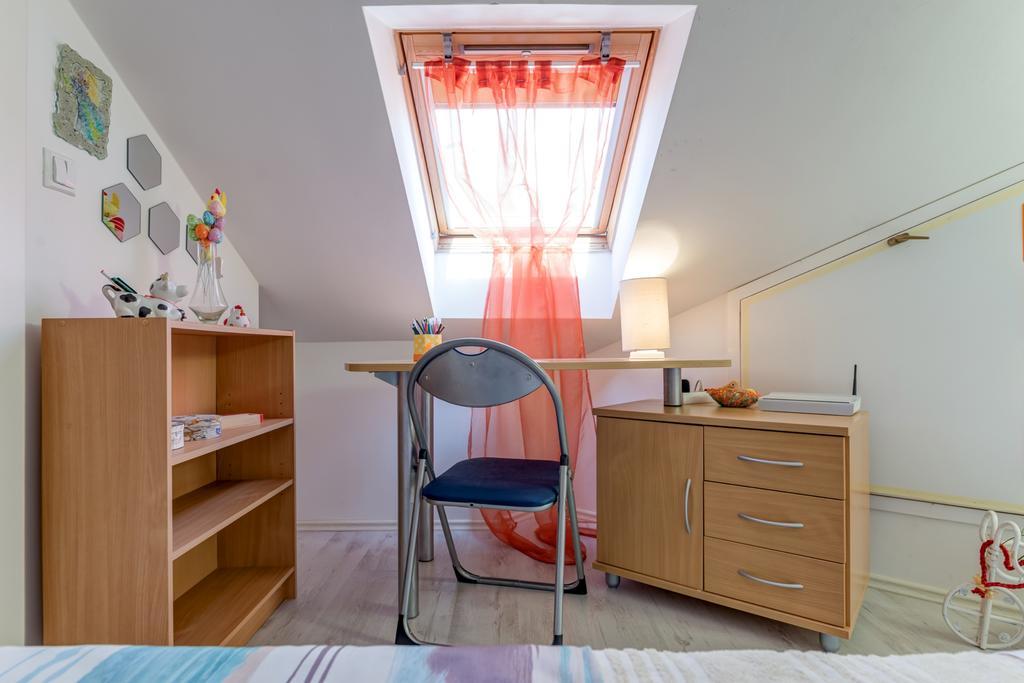 Apartment Sea View Mouth Cetina โอมิช ภายนอก รูปภาพ